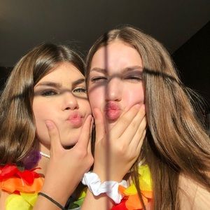 Meet your Posher, Sierra